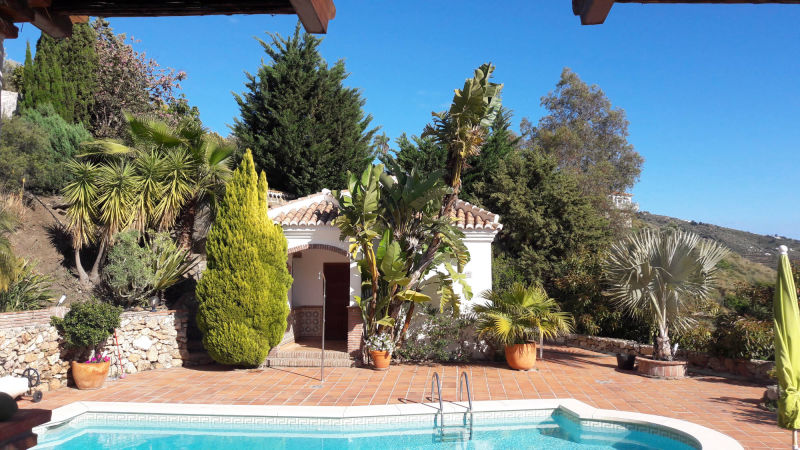 Direct Andalusia Holidays Rental in Competa Spain