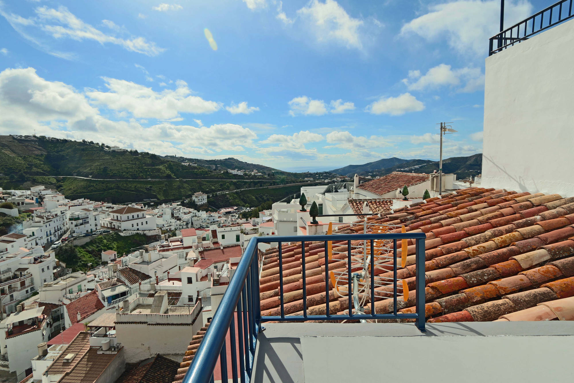 Malaga, Cordoba, Granada close to your Competa holiday house
